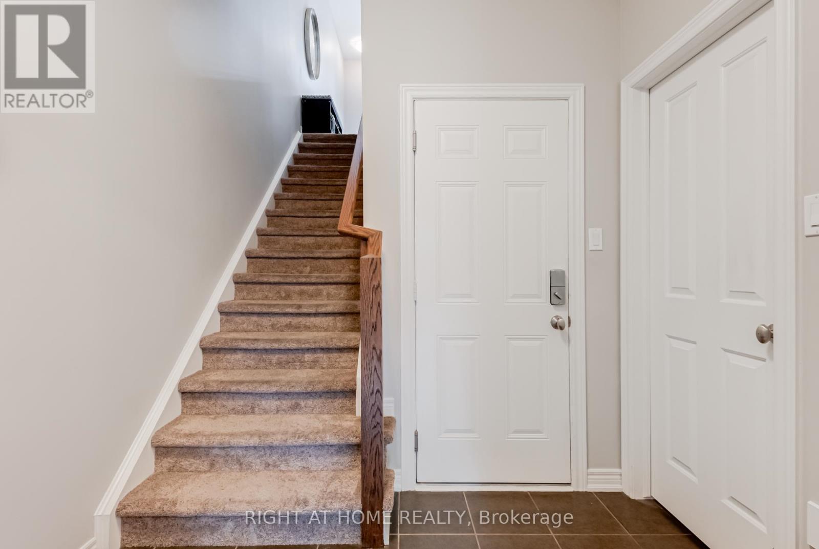 47 - 337 Beach Boulevard, Hamilton, Ontario  L8H 6W4 - Photo 16 - X12335700