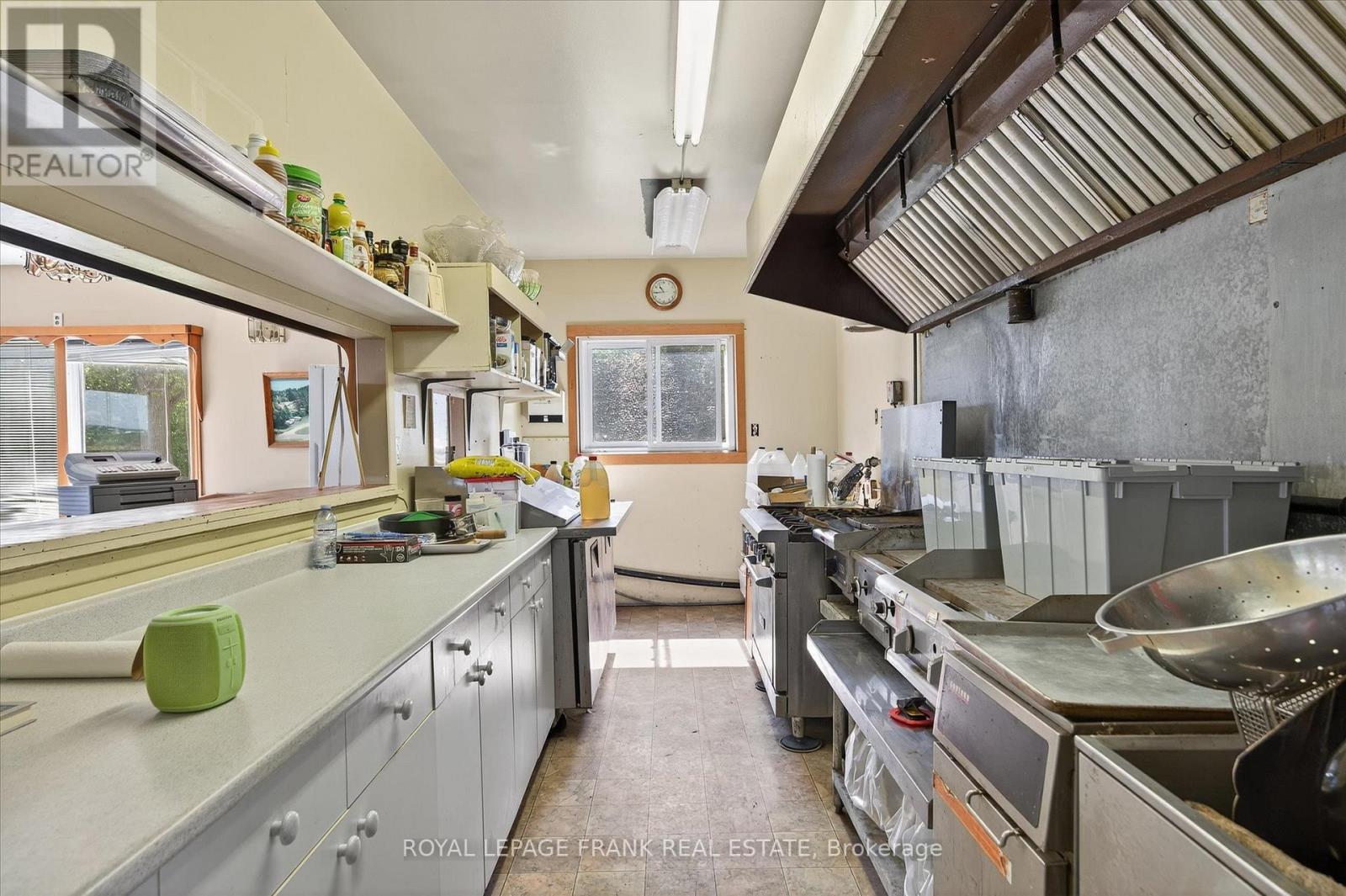 680 Serpent Mounds Road, Otonabee-South Monaghan, Ontario  K0L 2G0 - Photo 12 - X12397459
