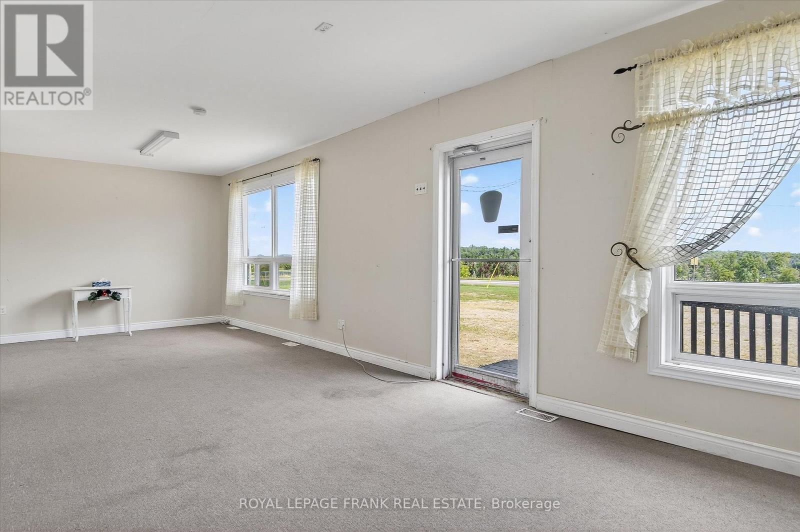 680 Serpent Mounds Road, Otonabee-South Monaghan, Ontario  K0L 2G0 - Photo 18 - X12397459