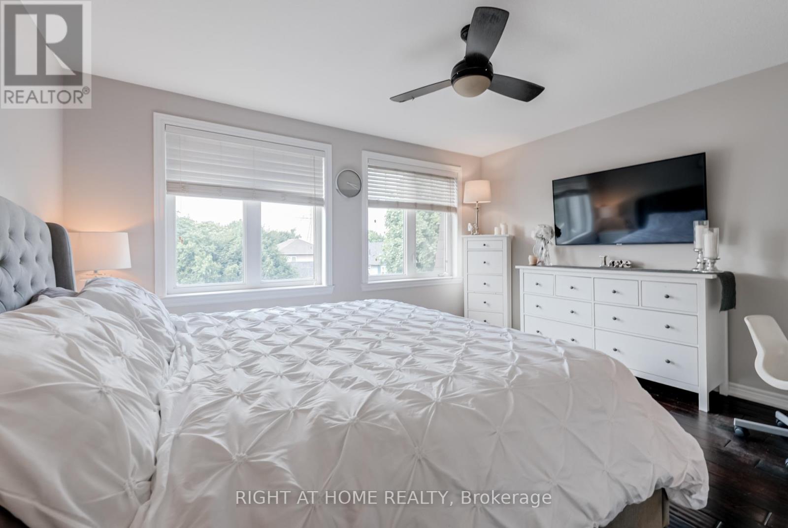 47 - 337 Beach Boulevard, Hamilton, Ontario  L8H 6W4 - Photo 11 - X12335700