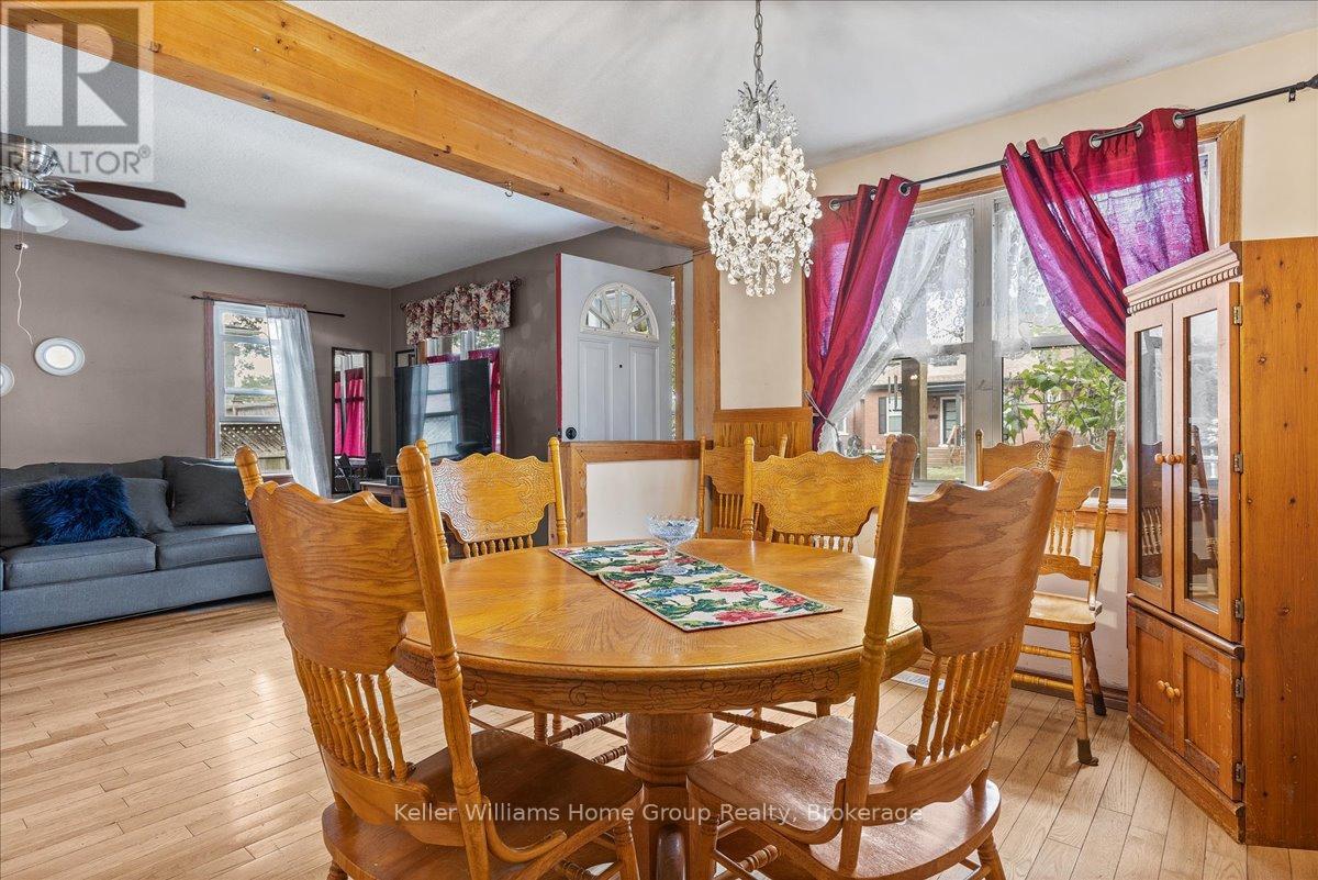 48 Haddington Street, Cambridge, Ontario N1R 3P9 - Photo 8 - X12396292