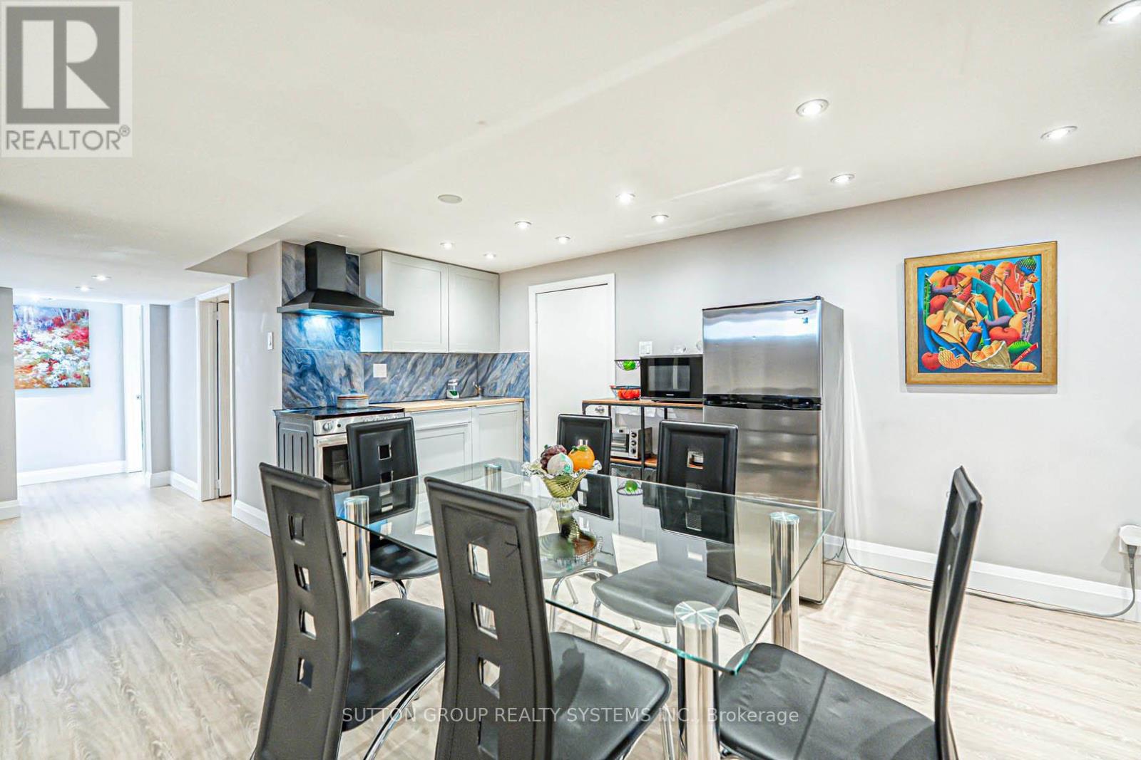 366 Renforth Drive, Toronto, Ontario  M9C 2L9 - Photo 36 - W12397348