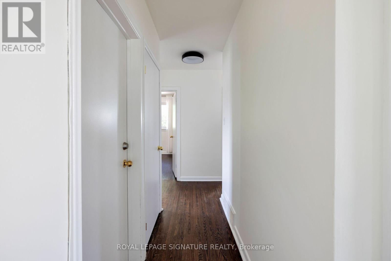 Main - 26 Paragon Road, Toronto, Ontario M9R 1J5 - Photo 17 - W12397350