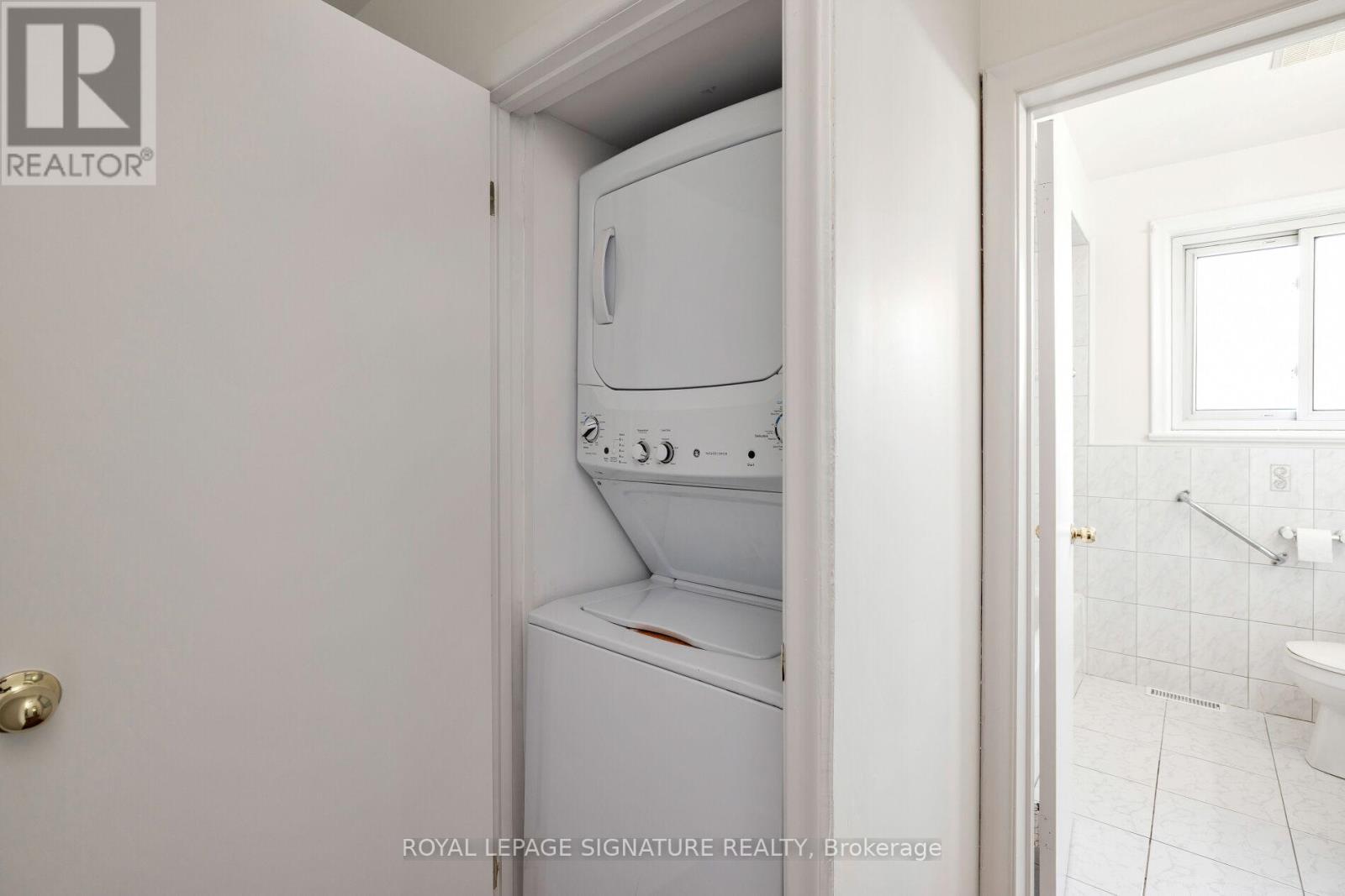 Main - 26 Paragon Road, Toronto, Ontario M9R 1J5 - Photo 18 - W12397350