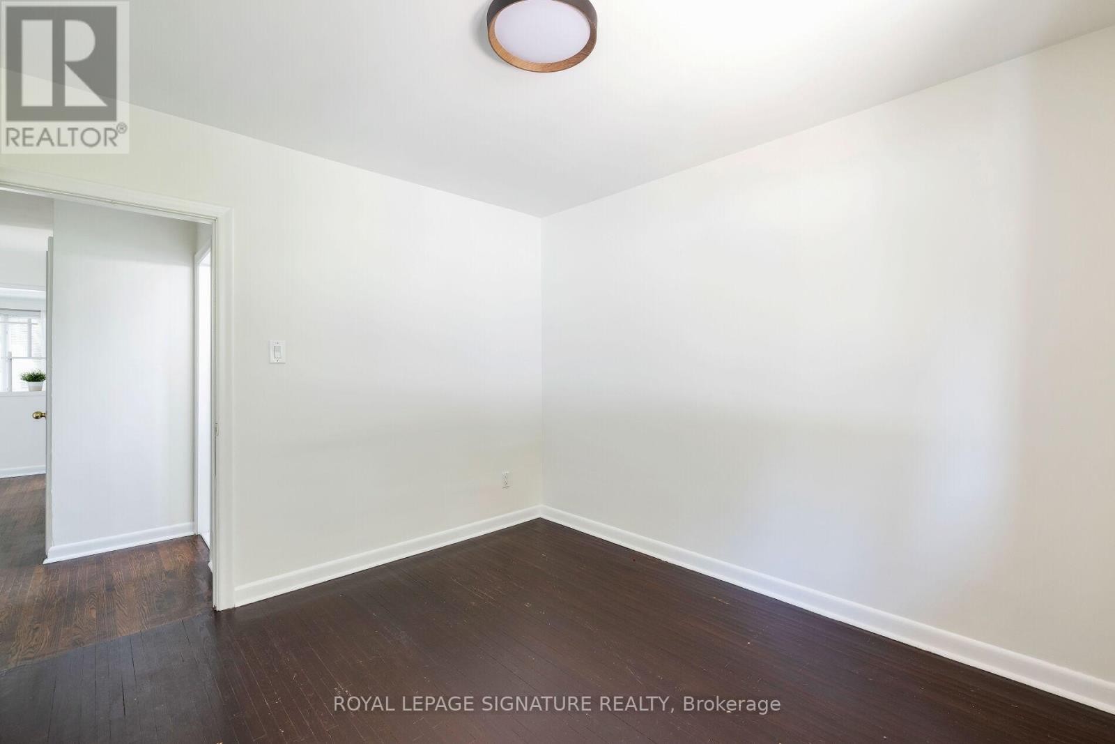 Main - 26 Paragon Road, Toronto, Ontario M9R 1J5 - Photo 21 - W12397350