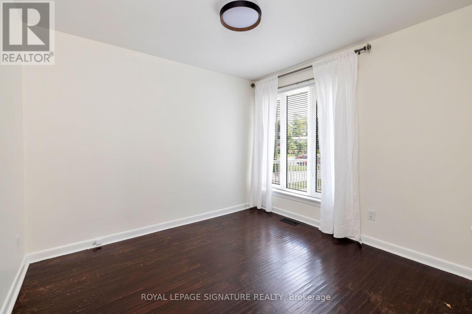Main - 26 Paragon Road, Toronto, Ontario M9R 1J5 - Photo 22 - W12397350