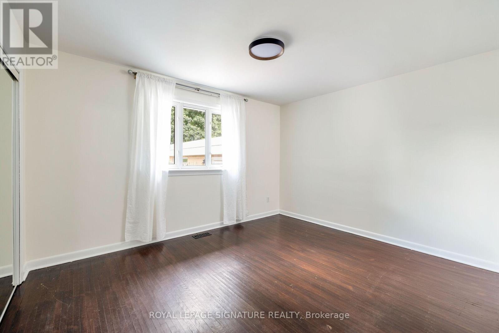 Main - 26 Paragon Road, Toronto, Ontario M9R 1J5 - Photo 23 - W12397350