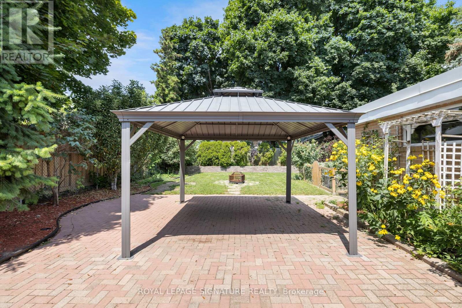 Main - 26 Paragon Road, Toronto, Ontario M9R 1J5 - Photo 28 - W12397350