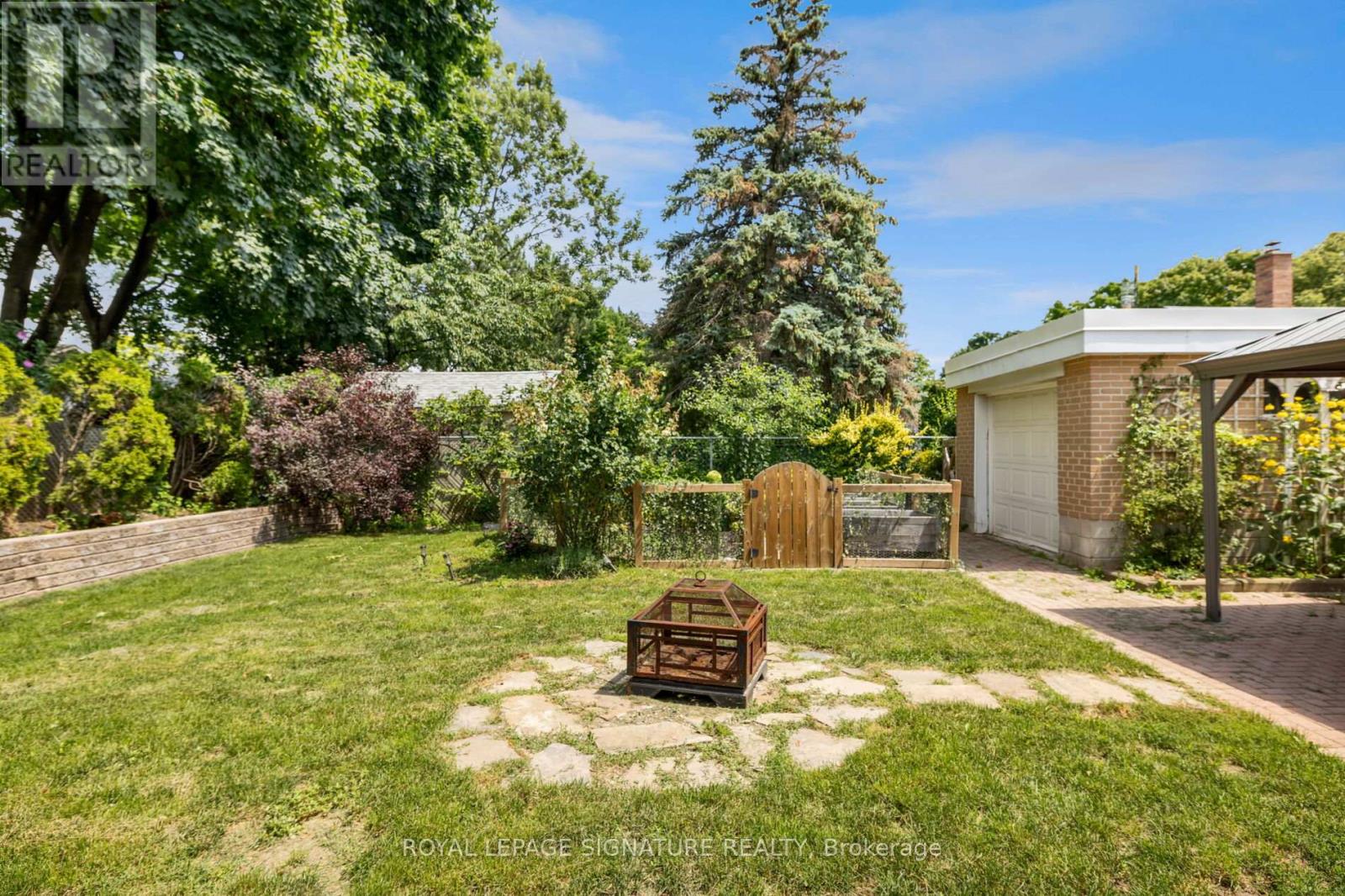 Main - 26 Paragon Road, Toronto, Ontario M9R 1J5 - Photo 29 - W12397350