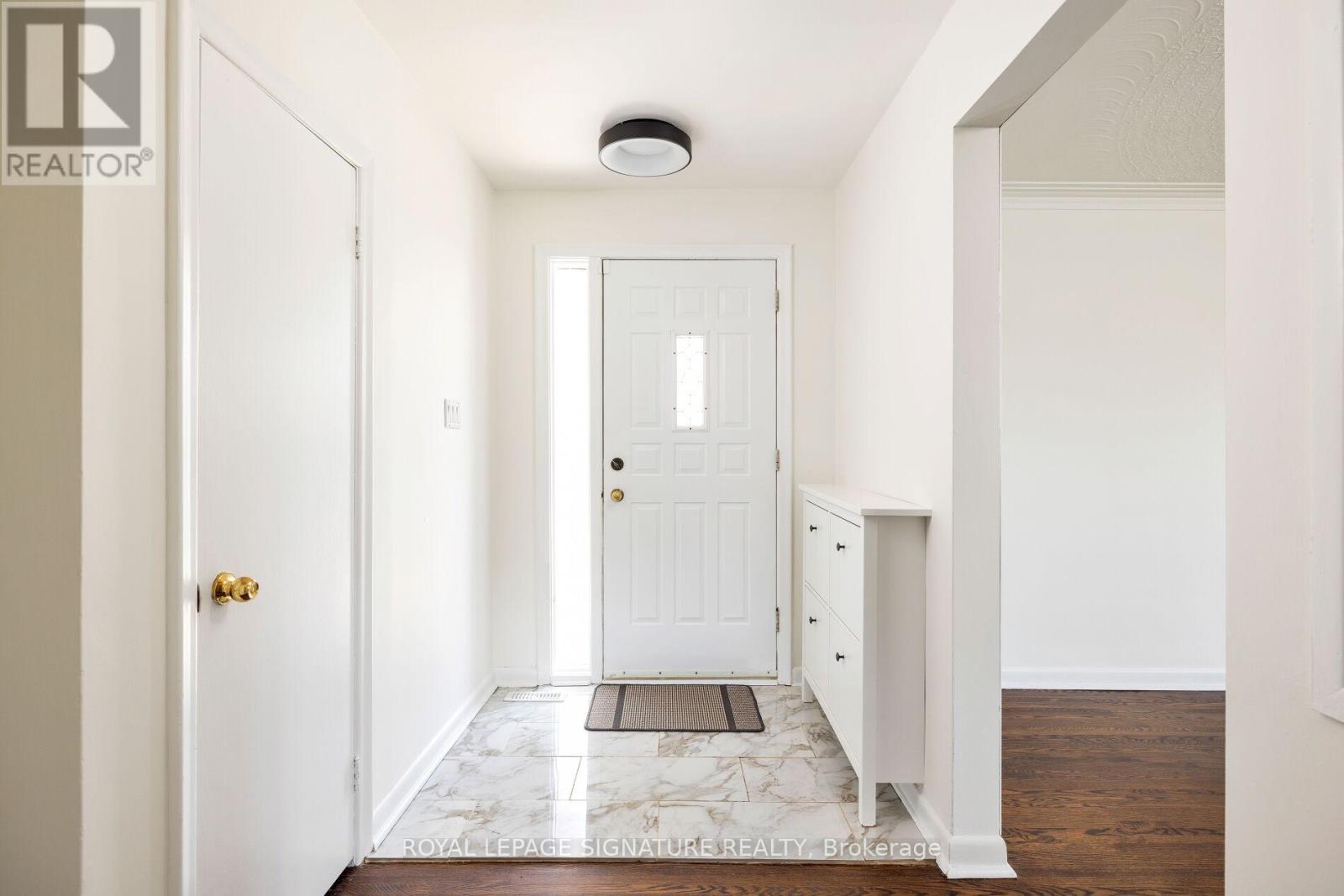 Main - 26 Paragon Road, Toronto, Ontario M9R 1J5 - Photo 3 - W12397350