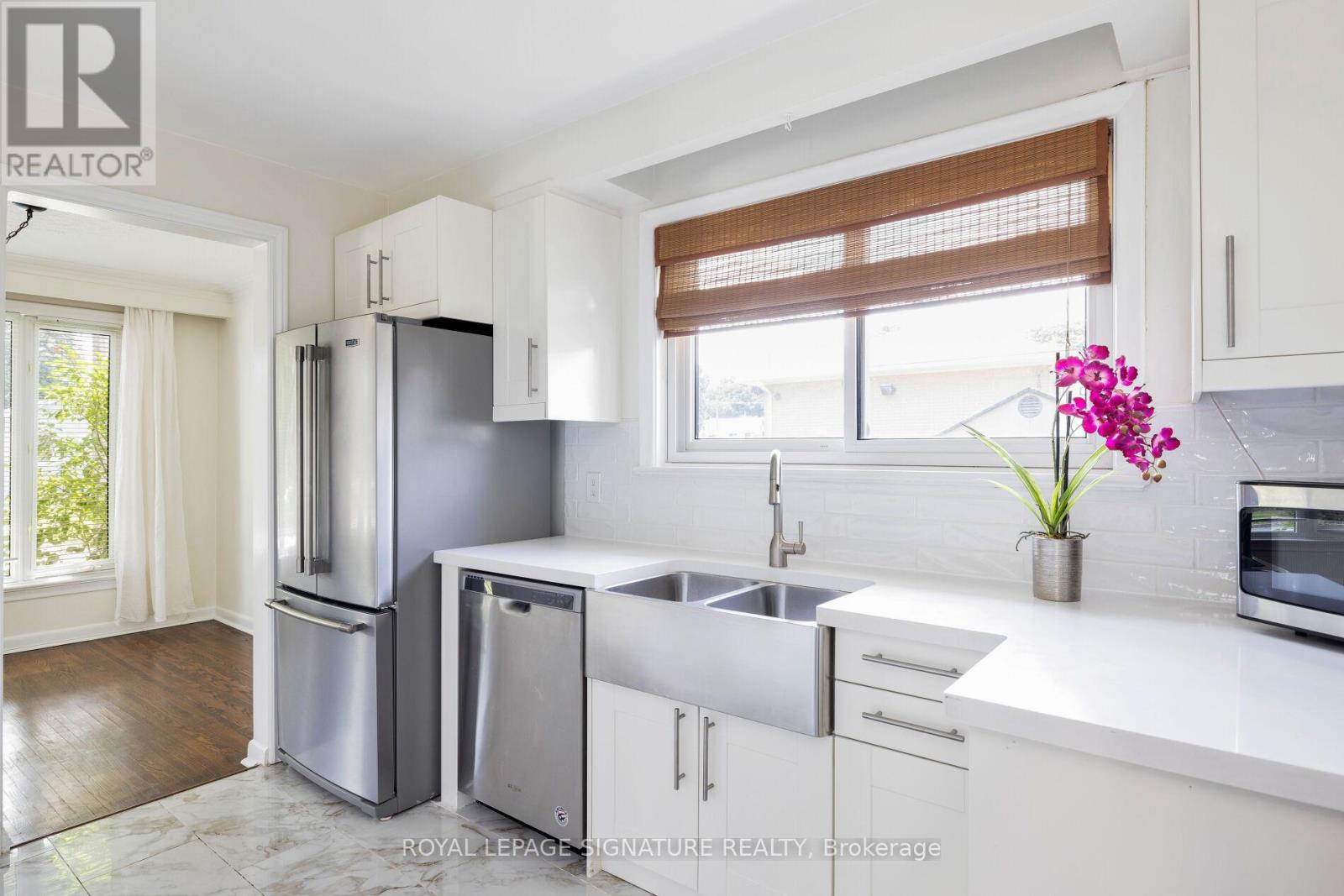 Main - 26 Paragon Road, Toronto, Ontario M9R 1J5 - Photo 9 - W12397350