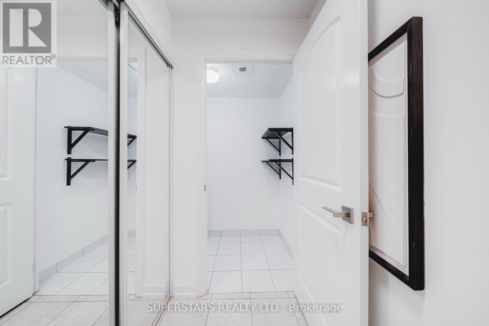 502 - 55 De Boers Drive, Toronto, Ontario  M3J 0G5 - Photo 22 - W12397356