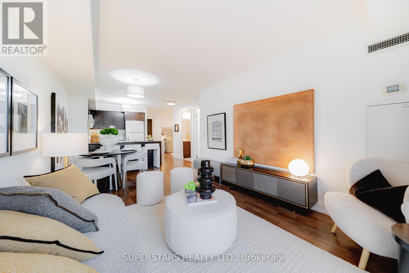 502 - 55 De Boers Drive, Toronto, Ontario  M3J 0G5 - Photo 4 - W12397356