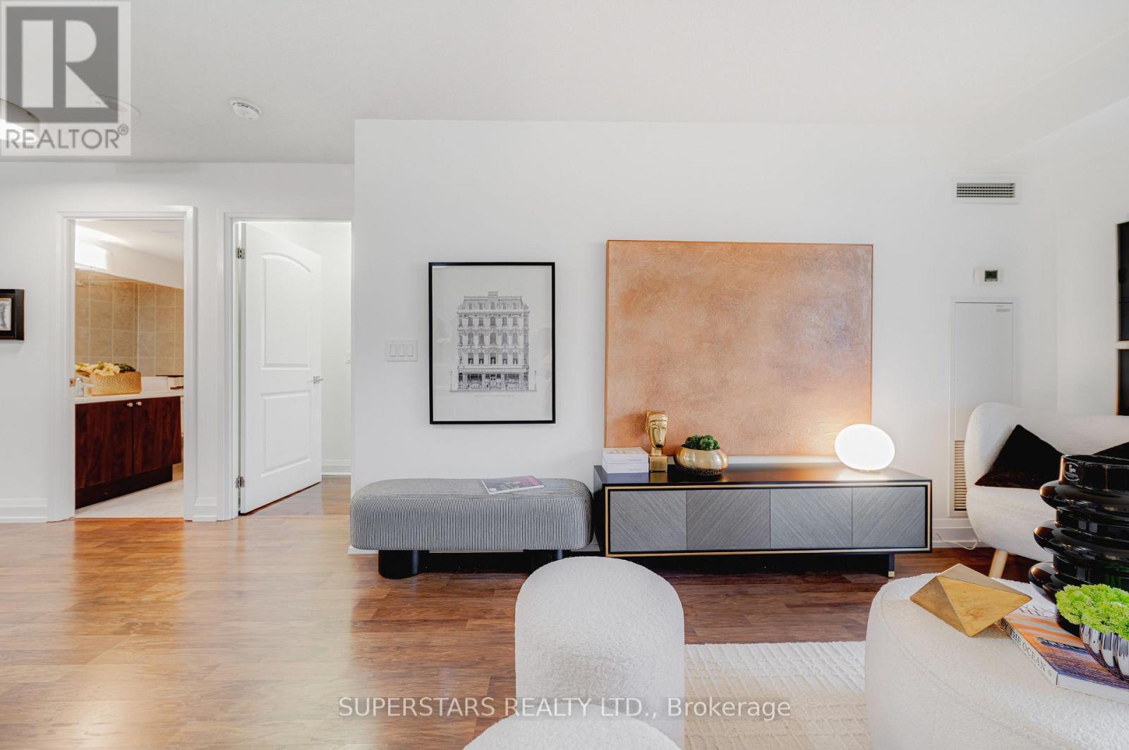 502 - 55 De Boers Drive, Toronto, Ontario  M3J 0G5 - Photo 6 - W12397356