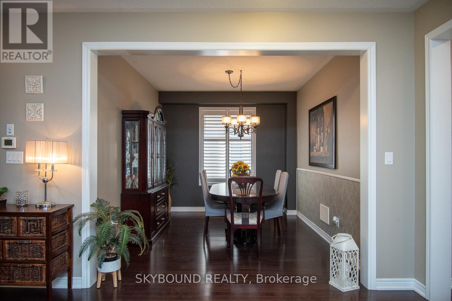 38 Silver Pond Drive, Halton Hills, Ontario  L7G 0G6 - Photo 10 - W12397358