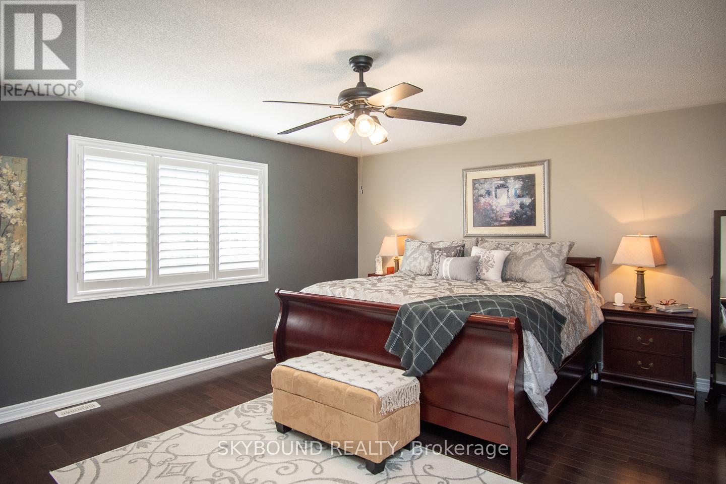 38 Silver Pond Drive, Halton Hills, Ontario  L7G 0G6 - Photo 17 - W12397358