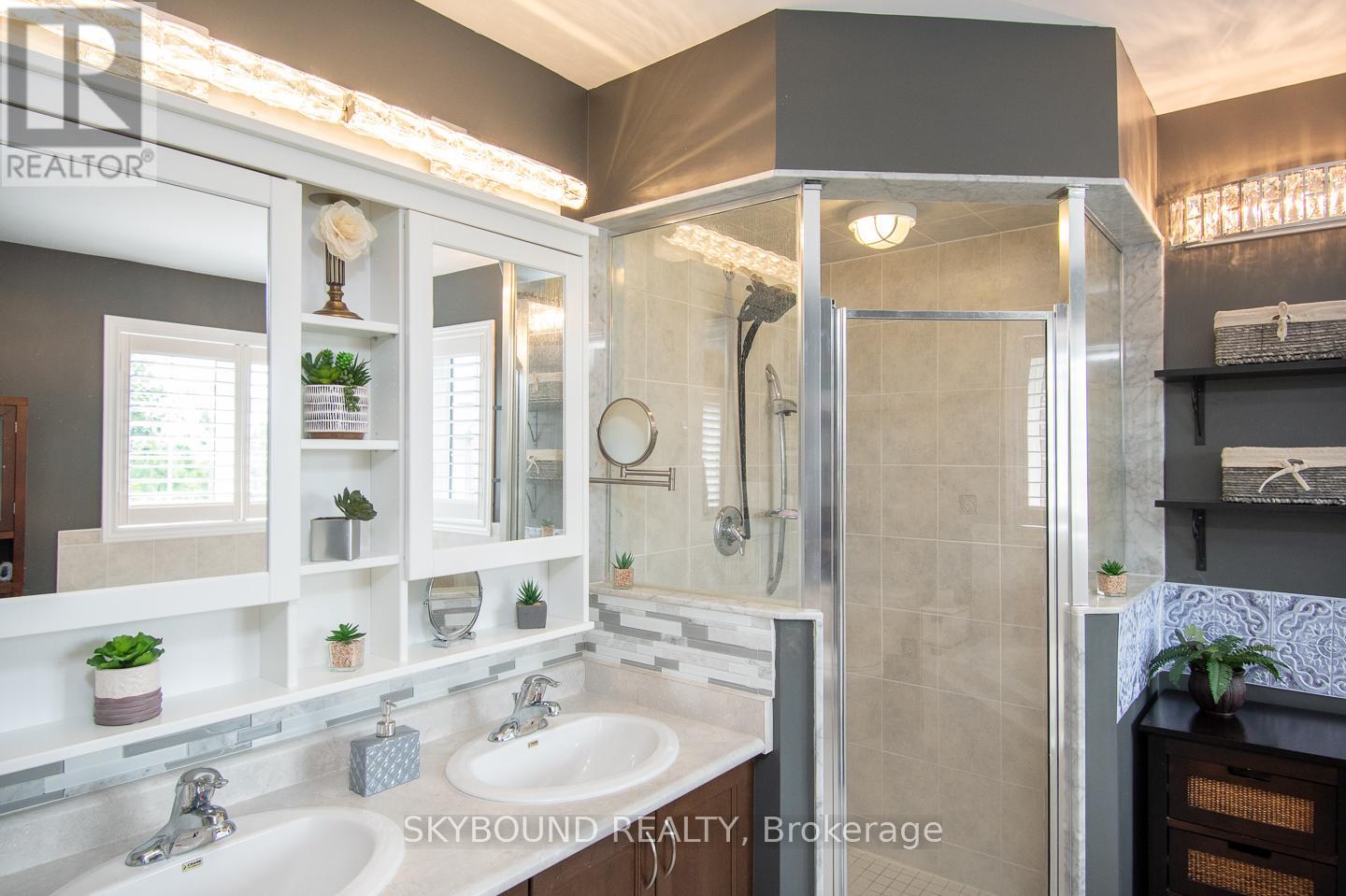38 Silver Pond Drive, Halton Hills, Ontario  L7G 0G6 - Photo 19 - W12397358