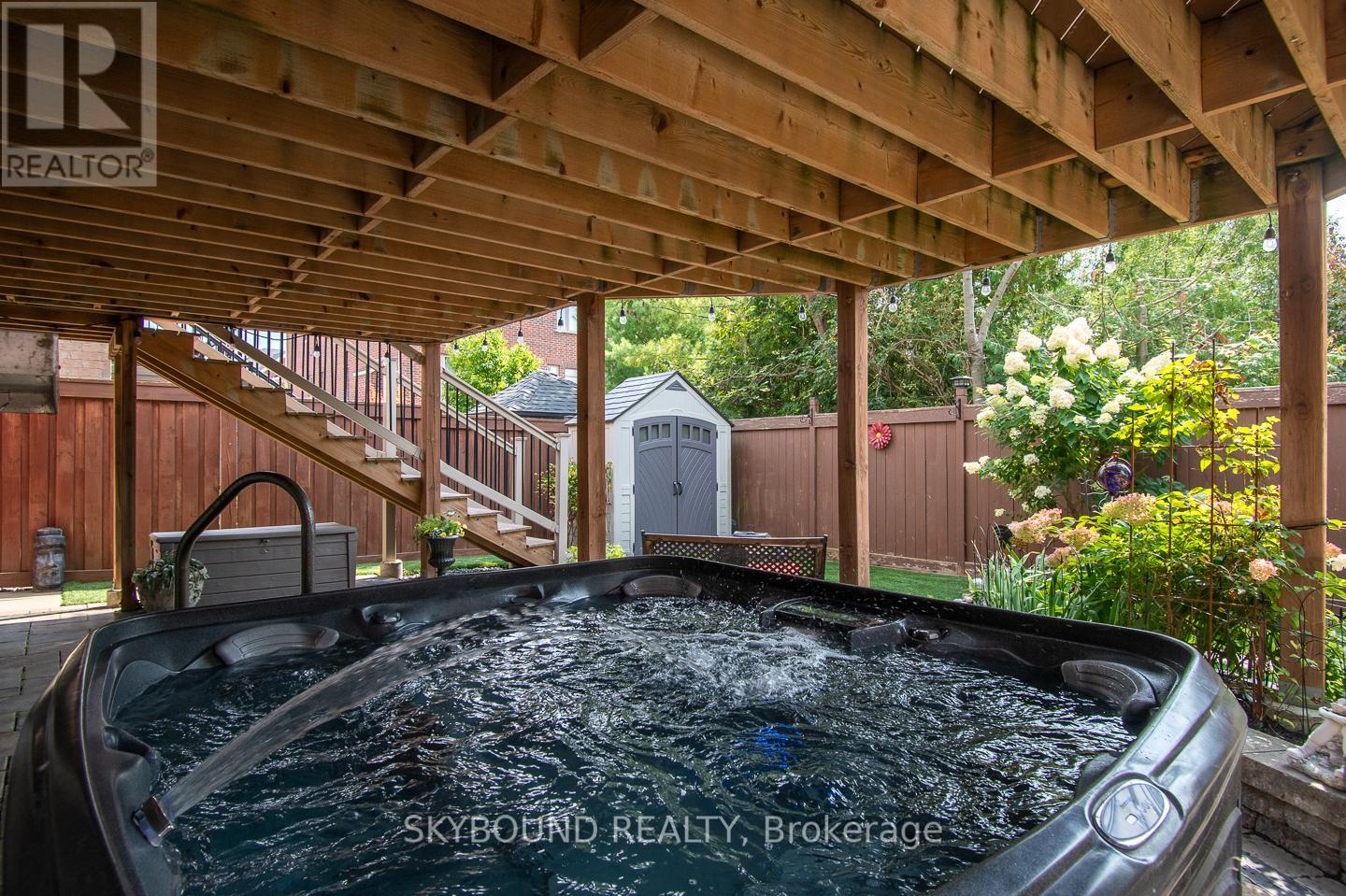 38 Silver Pond Drive, Halton Hills (Georgetown), Ontario  L7G 0G6 - Photo 37 - W12397358