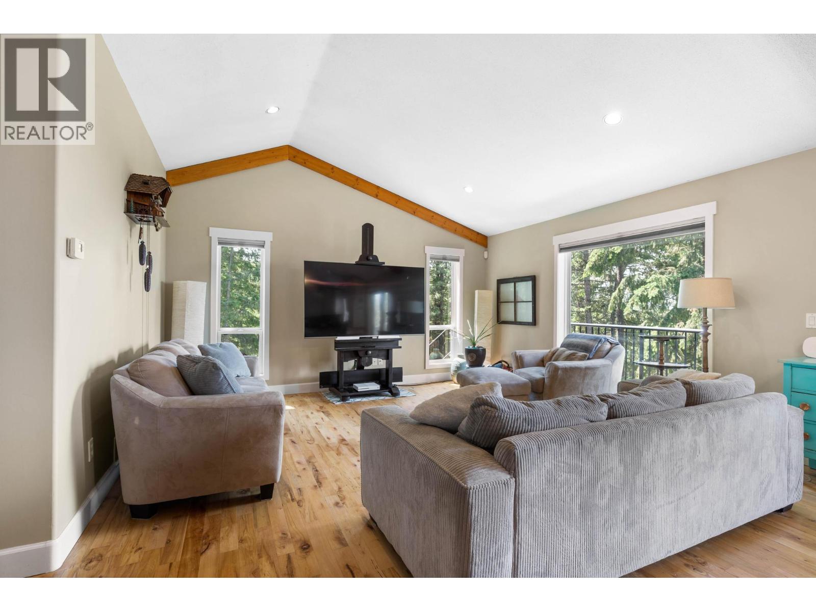 4444 June Springs Road, Kelowna, British Columbia  V1W 4C8 - Photo 4 - 10362123
