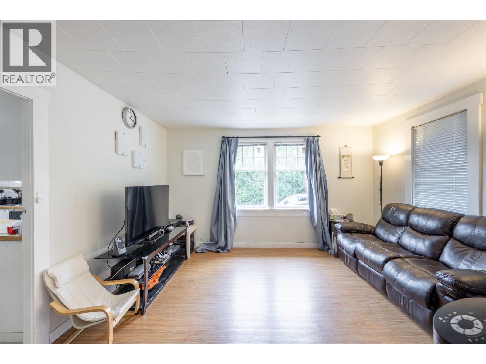 634 Rochester Avenue, Coquitlam, British Columbia  V3K 2V7 - Photo 6 - R3046543