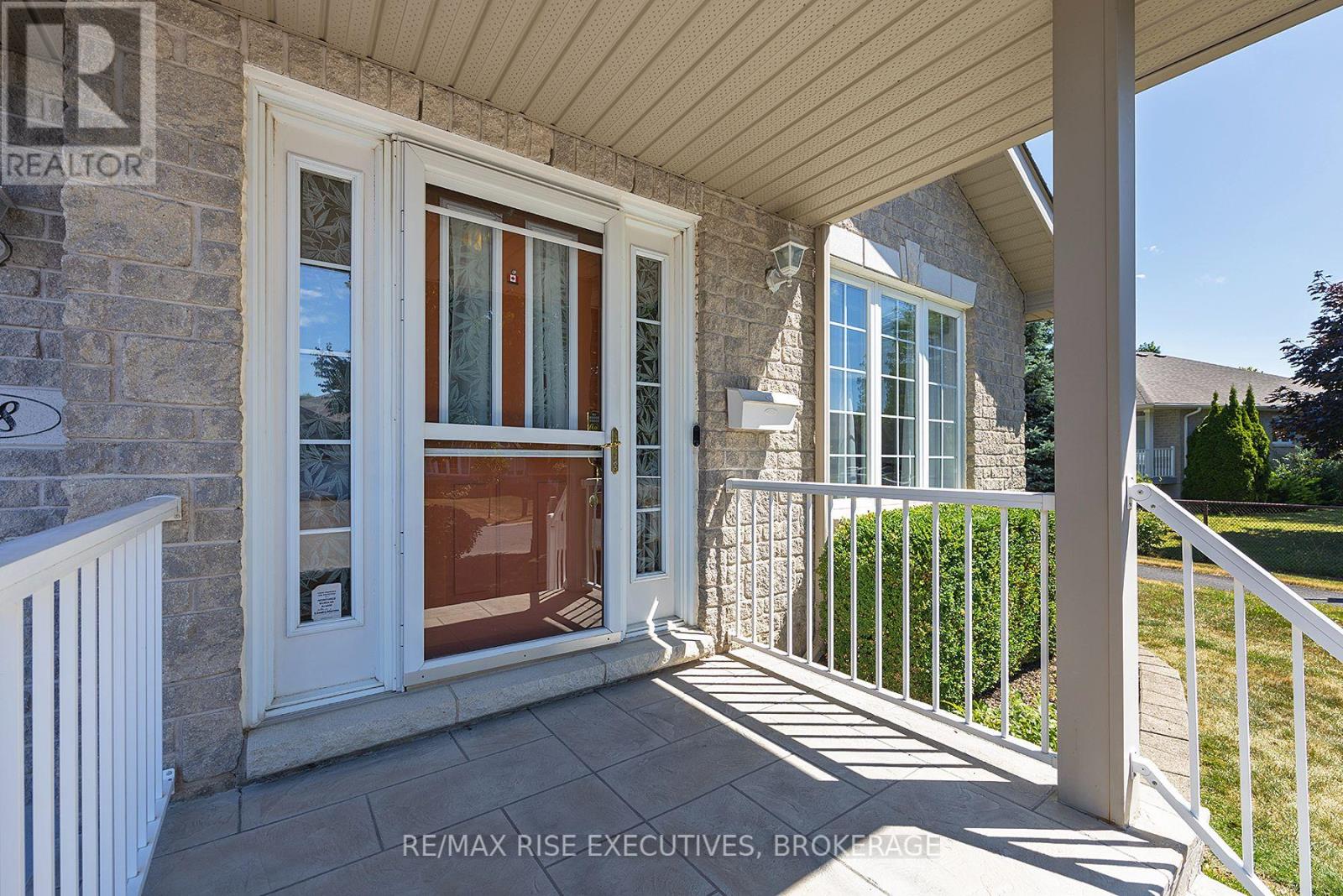 Property at 118 SHERIDAN STREET image 3