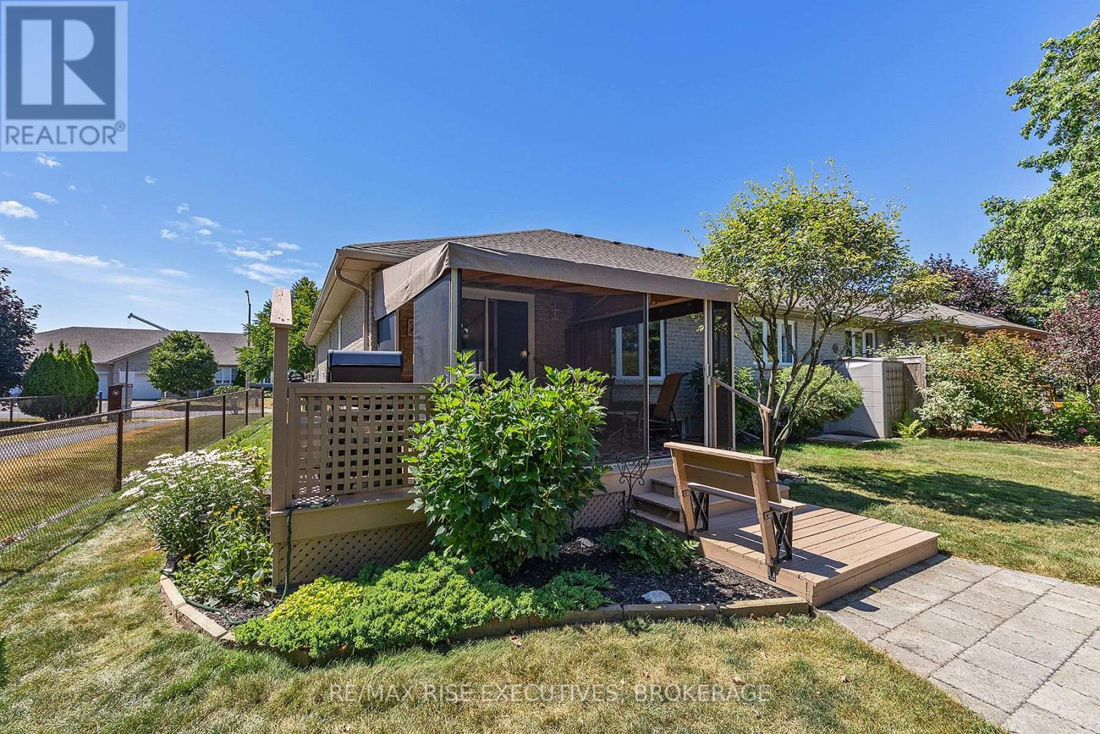 Property at 118 SHERIDAN STREET image 5