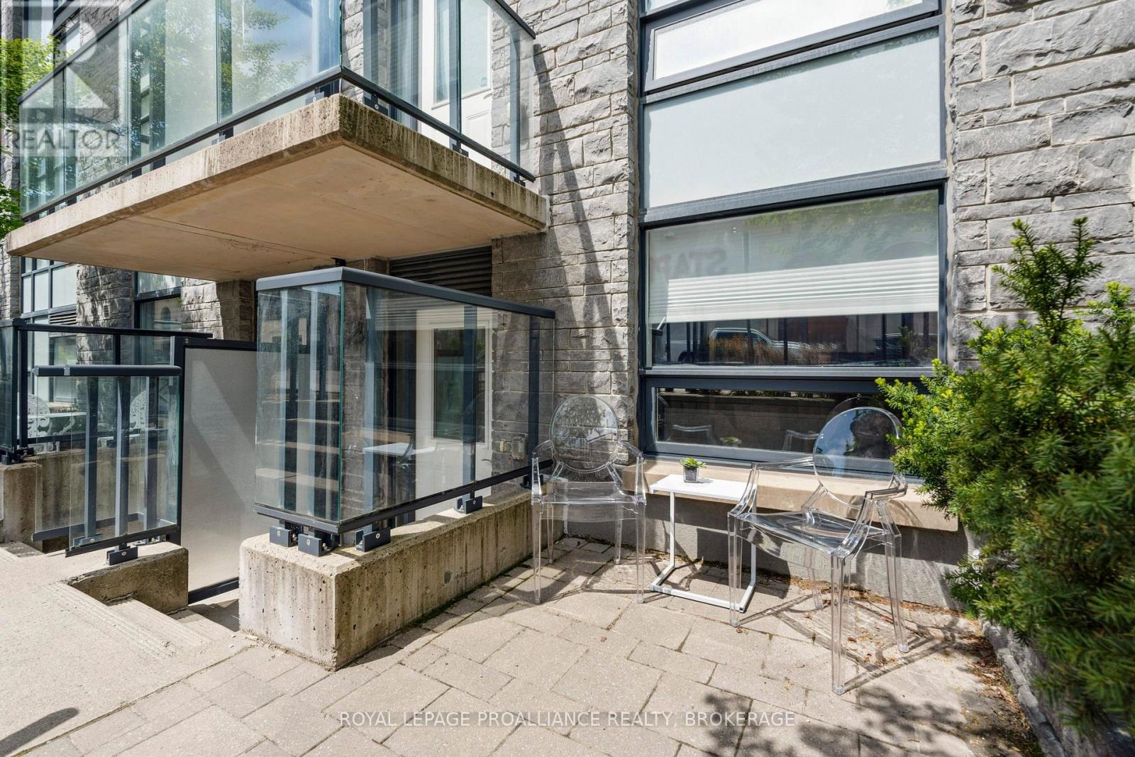 4a - 121 Queen Street, Kingston, Ontario  K7K 0G6 - Photo 2 - X12397636