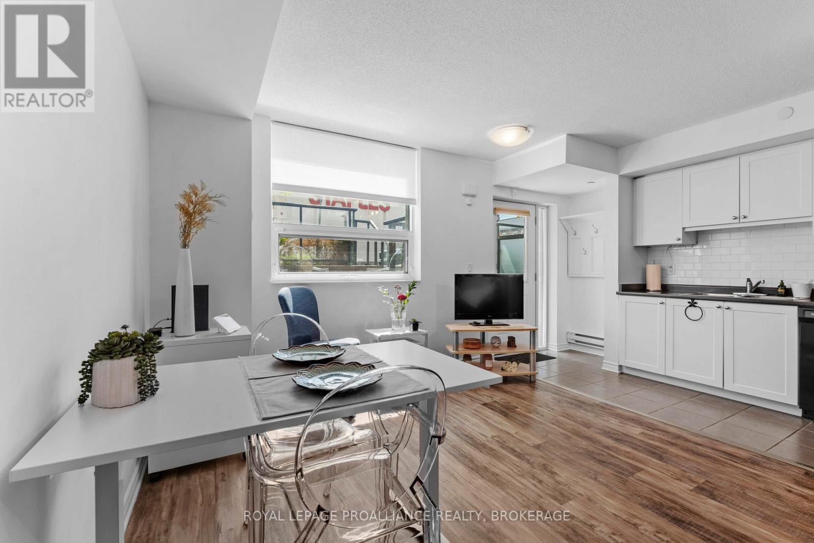 4a - 121 Queen Street, Kingston, Ontario  K7K 0G6 - Photo 8 - X12397636