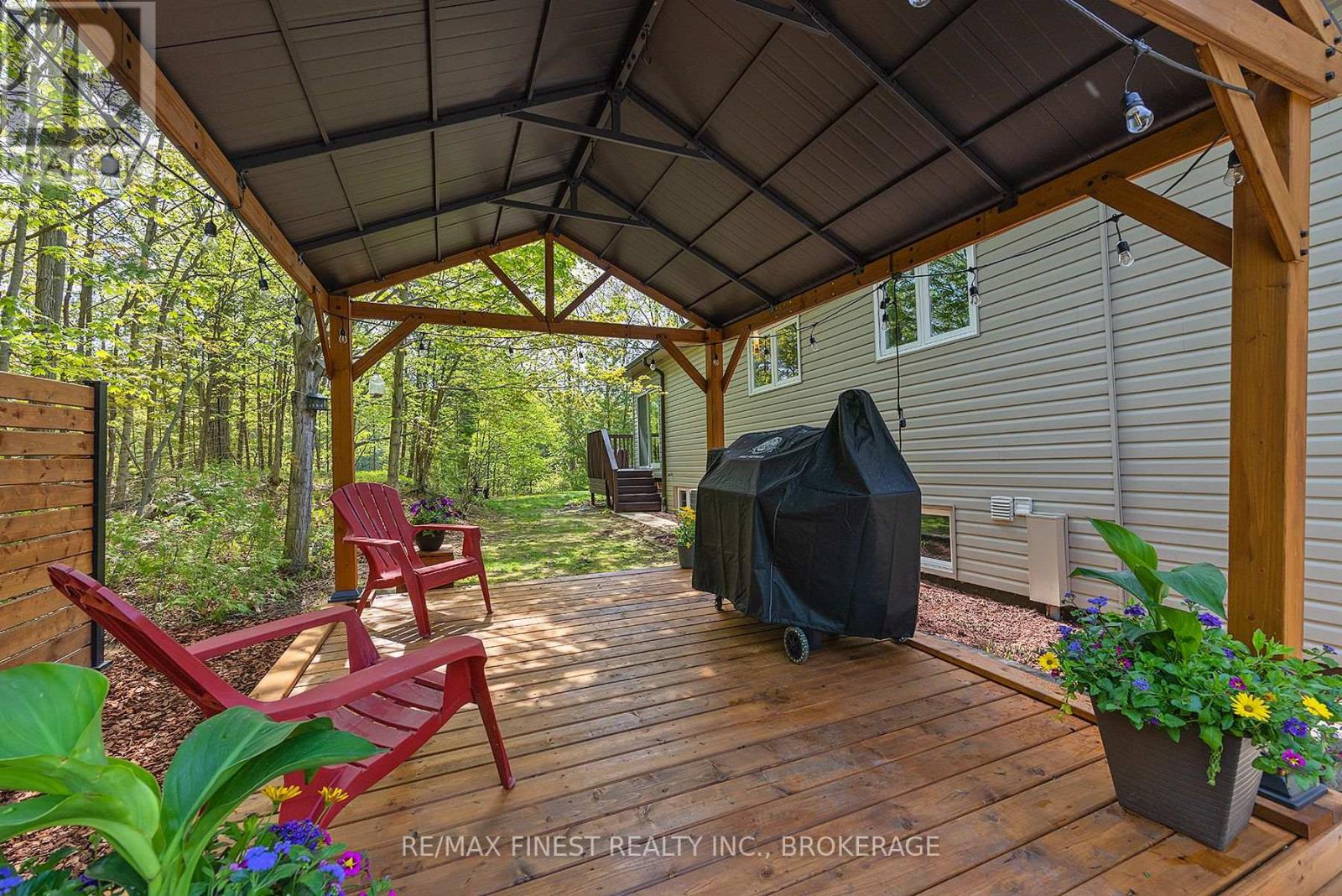5885 Davey Drive, Frontenac, Ontario  K0H 2W0 - Photo 10 - X12397668