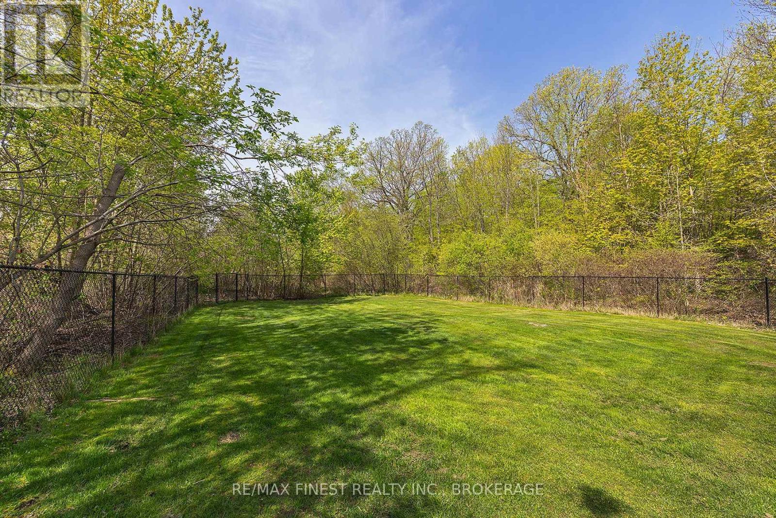 5885 Davey Drive, Frontenac, Ontario  K0H 2W0 - Photo 8 - X12397668