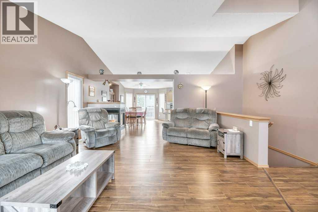 141 West Creek Crescent, Chestermere, Alberta  T1X 1H3 - Photo 14 - A2256072