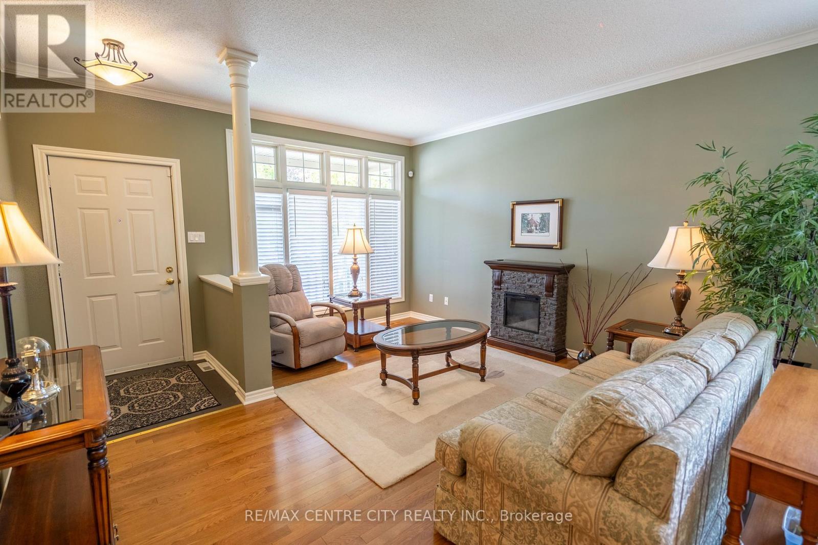 35 - 7 Cadeau Terrace, London South, Ontario  N6K 4S8 - Photo 11 - X12397673