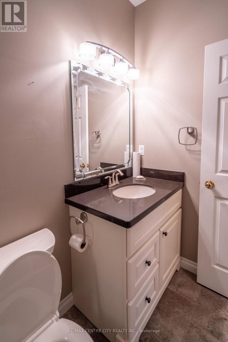 35 - 7 Cadeau Terrace, London South, Ontario  N6K 4S8 - Photo 24 - X12397673