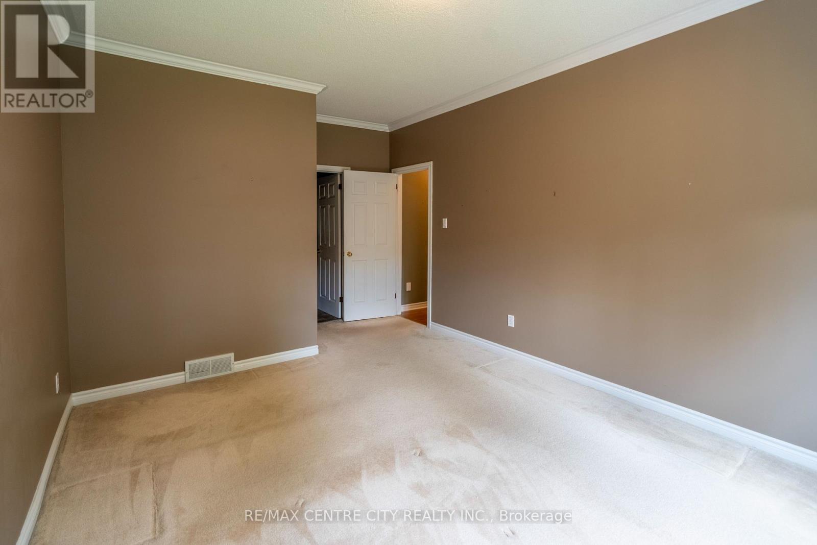 35 - 7 Cadeau Terrace, London South, Ontario  N6K 4S8 - Photo 26 - X12397673