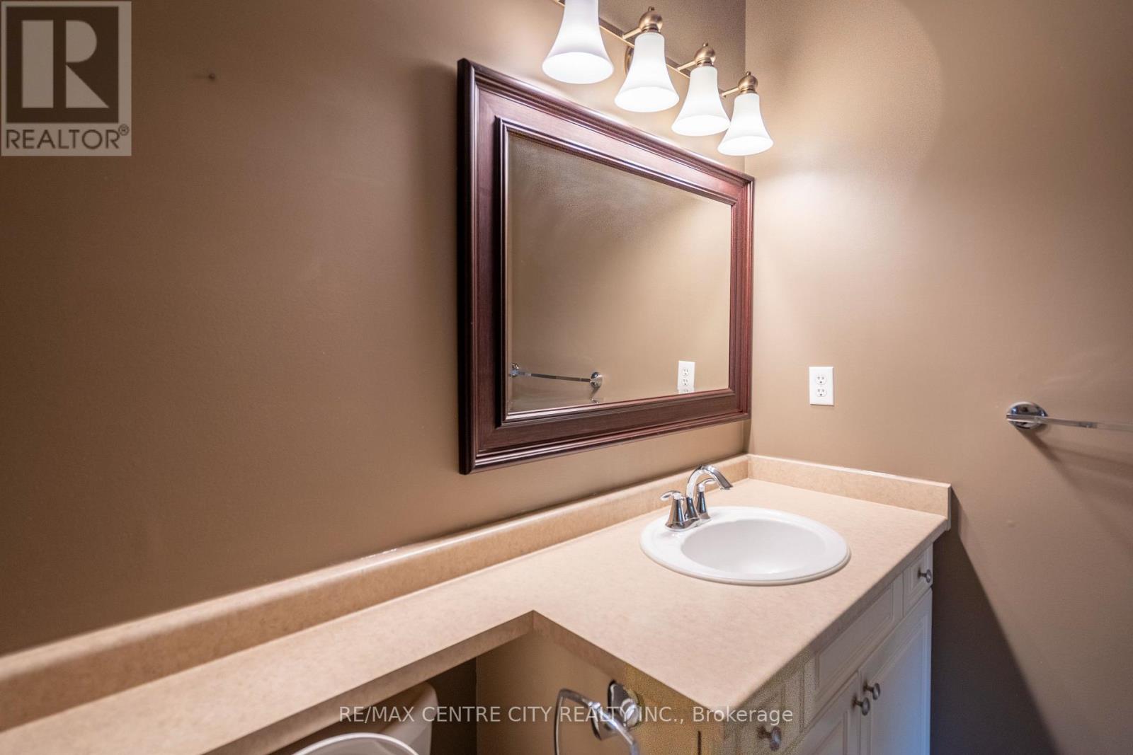 35 - 7 Cadeau Terrace, London South, Ontario  N6K 4S8 - Photo 30 - X12397673