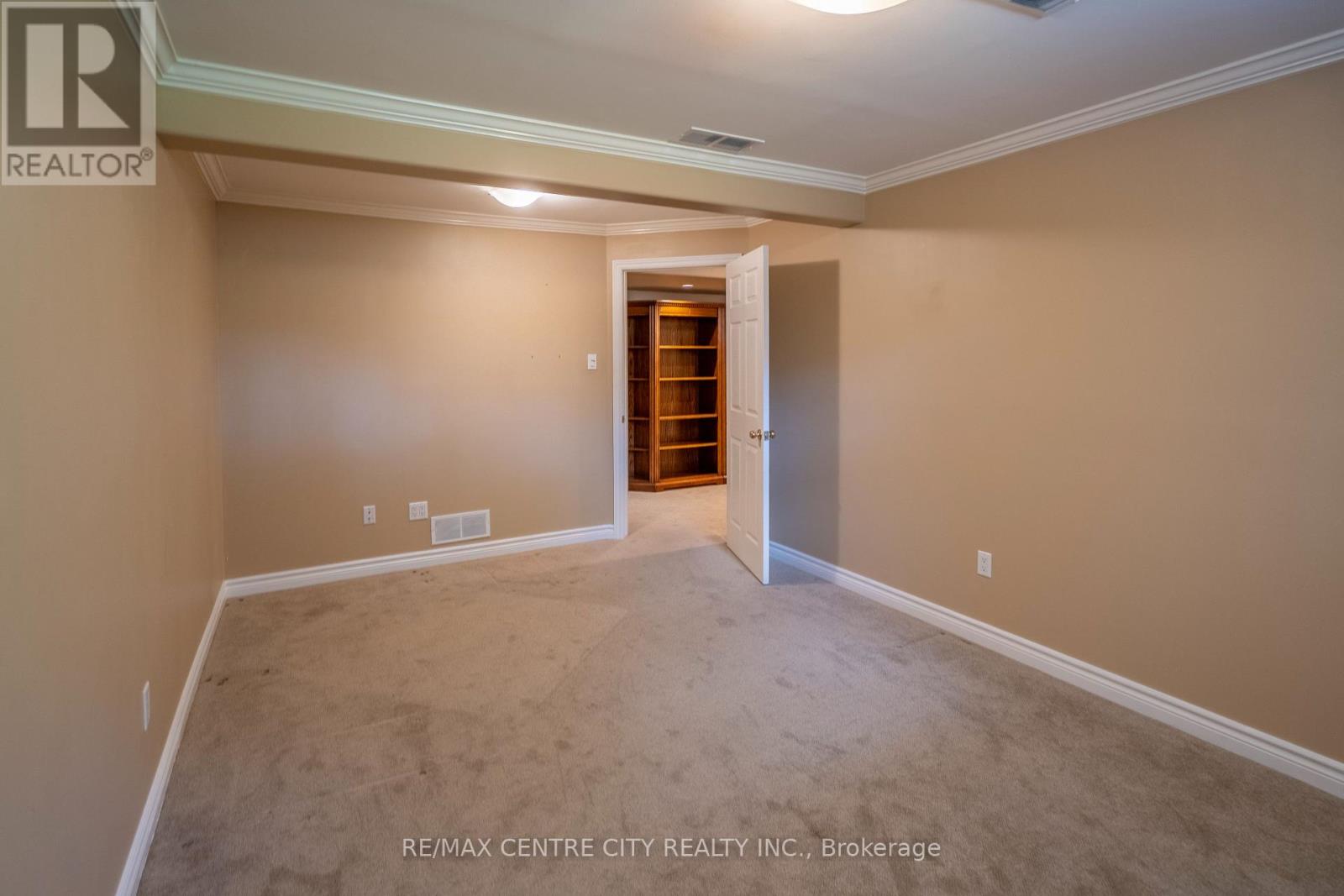 35 - 7 Cadeau Terrace, London South, Ontario  N6K 4S8 - Photo 41 - X12397673