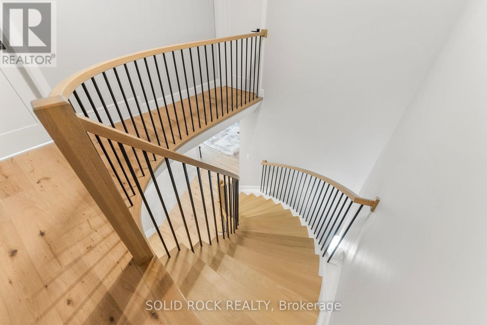 210 Carleton Avenue, Ottawa, Ontario  K1Y 0J3 - Photo 20 - X12397639