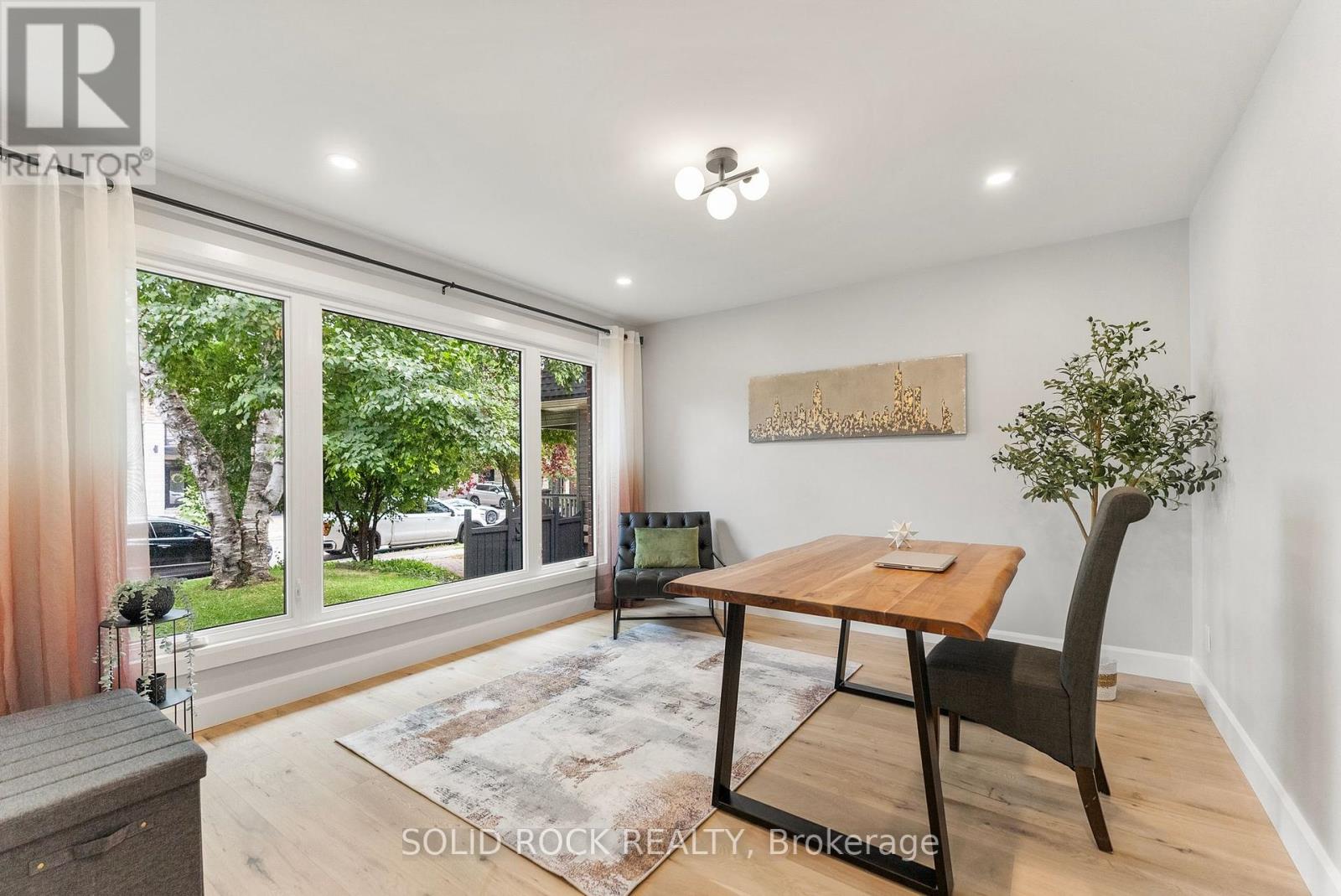 Property at 210 CARLETON AVENUE image 5