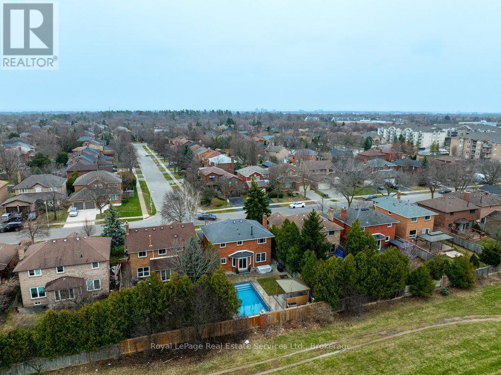 1531 Stoneybrook Trail, Oakville, Ontario  L6M 2R4 - Photo 45 - W12397619