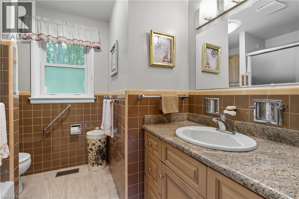 894 Bishop Place, Ancaster, Ontario  L9G 3E5 - Photo 22 - 40768783