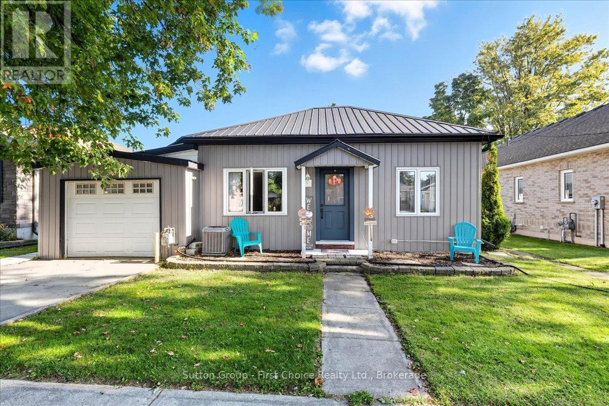 33 VICTORIA STREET, West Perth, Ontario