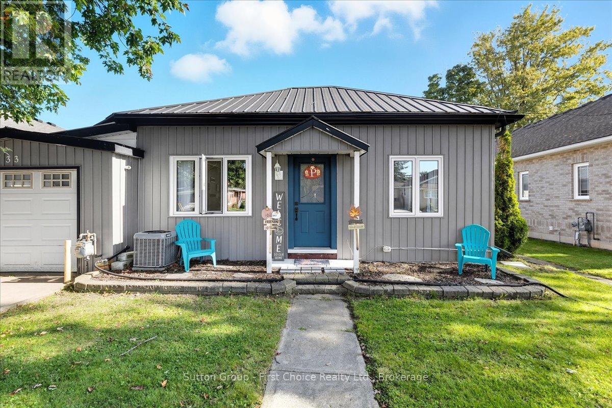 33 Victoria Street, West Perth, Ontario  N0K 1N0 - Photo 2 - X12397623