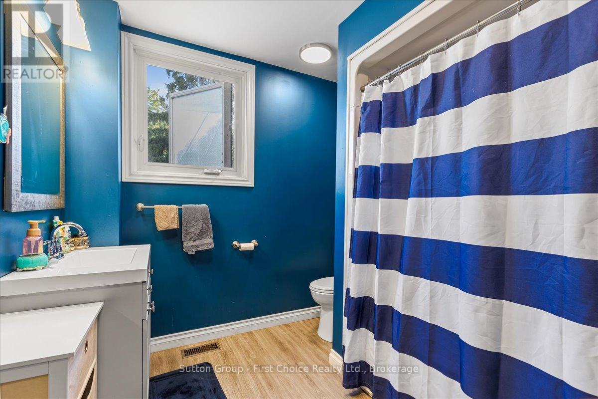 33 Victoria Street, West Perth, Ontario  N0K 1N0 - Photo 24 - X12397623