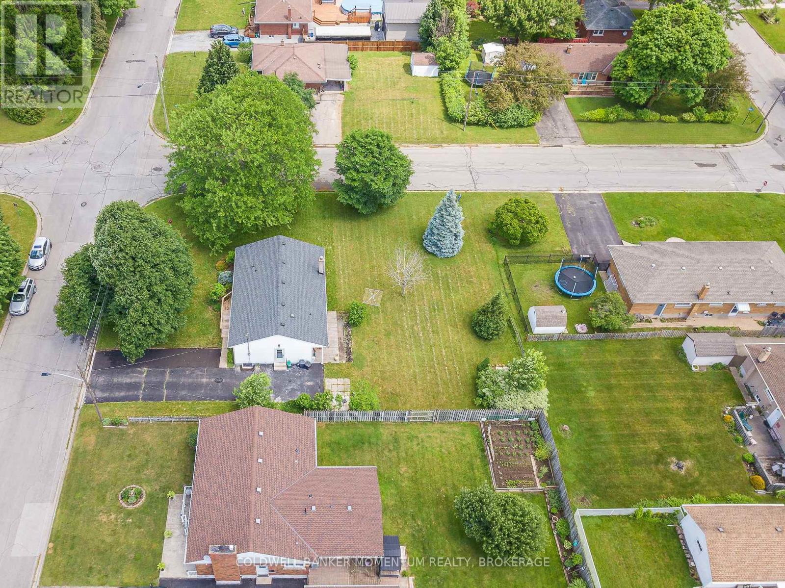 23 & 29 Dexter Drive, Welland, Ontario  L3C 2Y8 - Photo 6 - X12397606