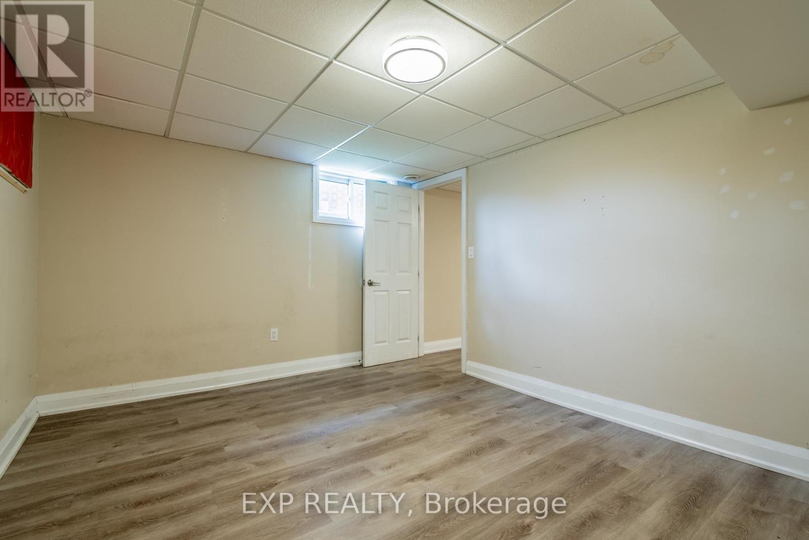 11 Garden Street, Thorold, Ontario  L2V 3H9 - Photo 21 - X12397659