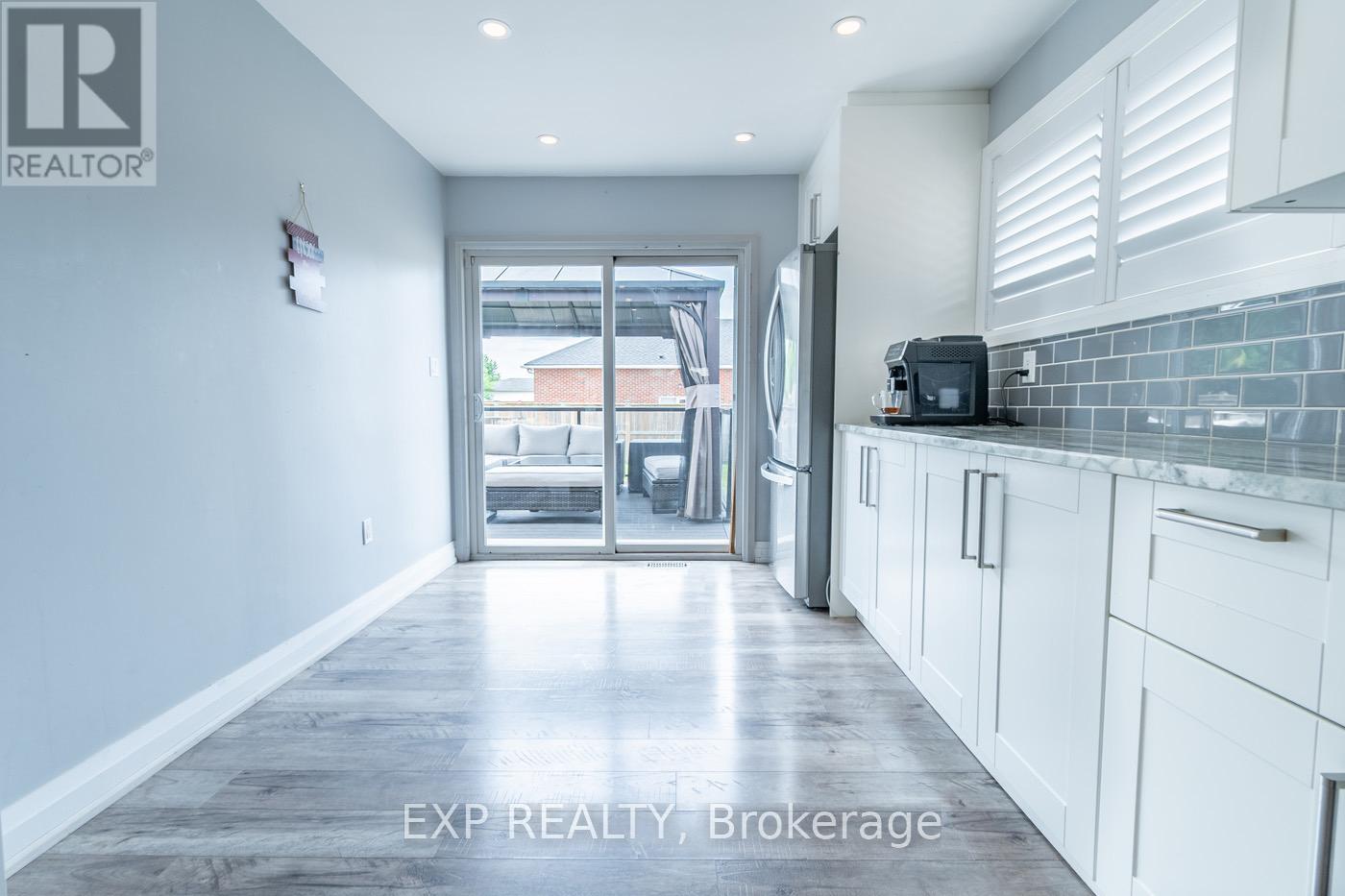 11 Garden Street, Thorold, Ontario  L2V 3H9 - Photo 6 - X12397659