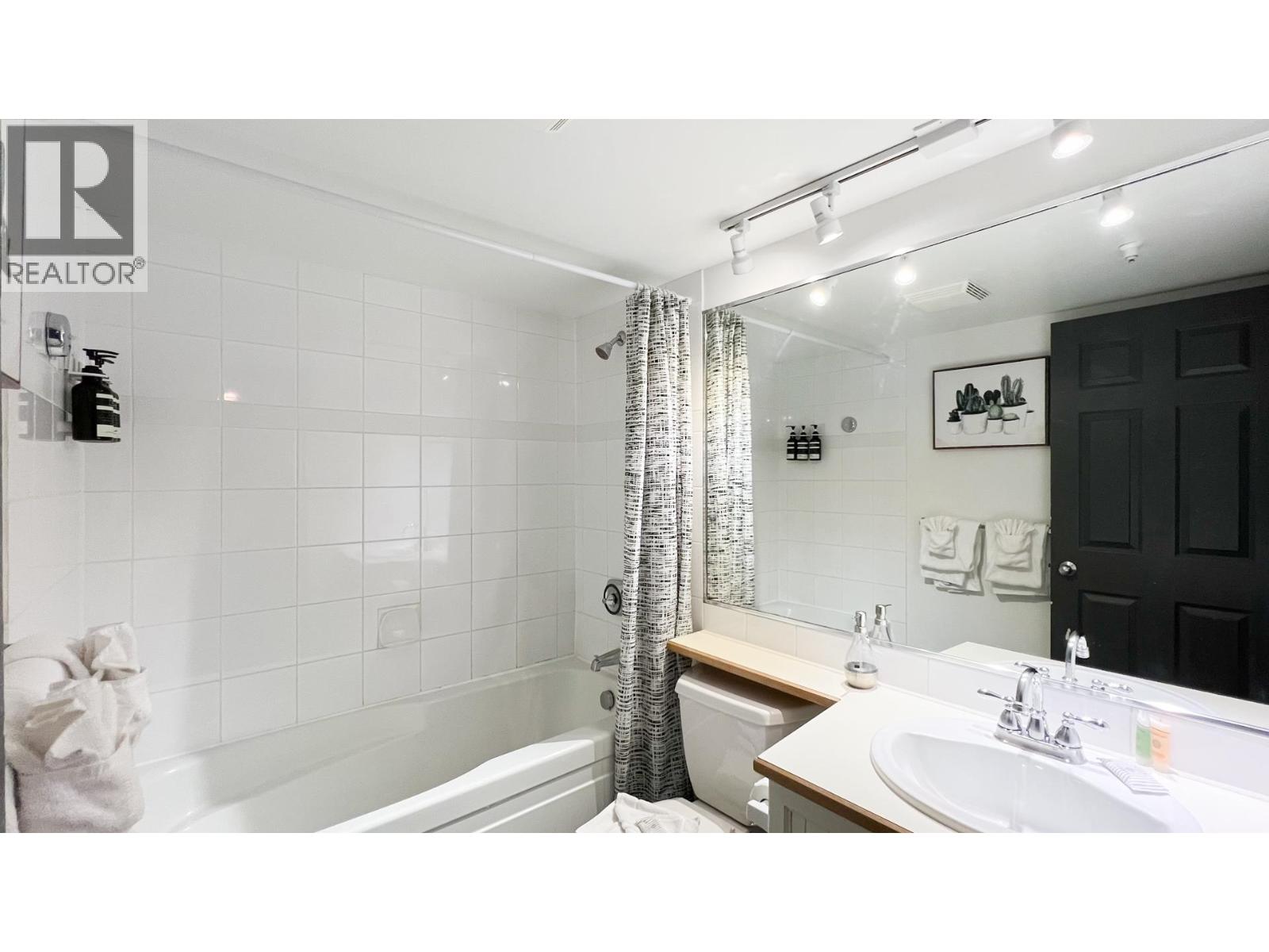 202 4800 Spearhead Drive, Whistler, British Columbia  V8E 1G1 - Photo 21 - R3046672