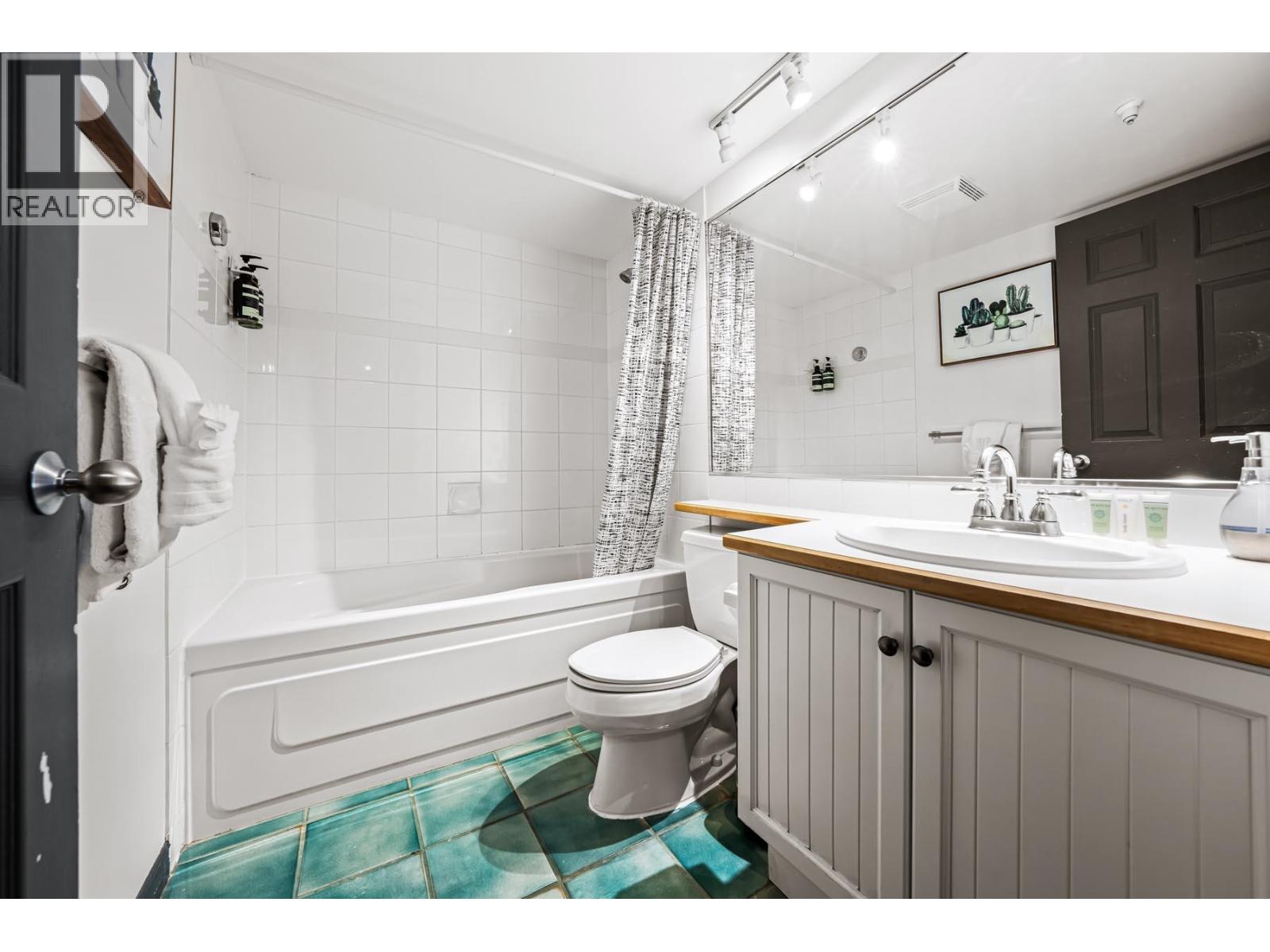 202 4800 Spearhead Drive, Whistler, British Columbia  V8E 1G1 - Photo 22 - R3046672
