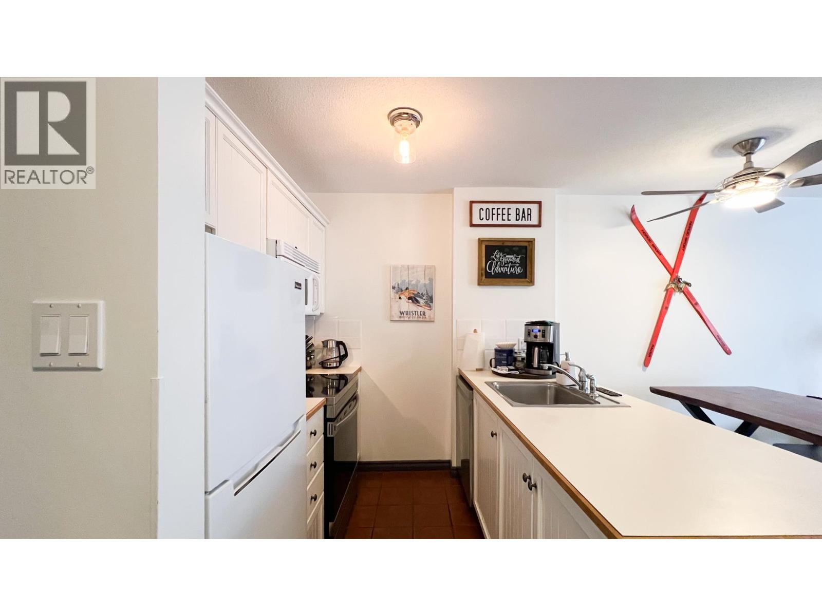 202 4800 Spearhead Drive, Whistler, British Columbia  V8E 1G1 - Photo 5 - R3046672