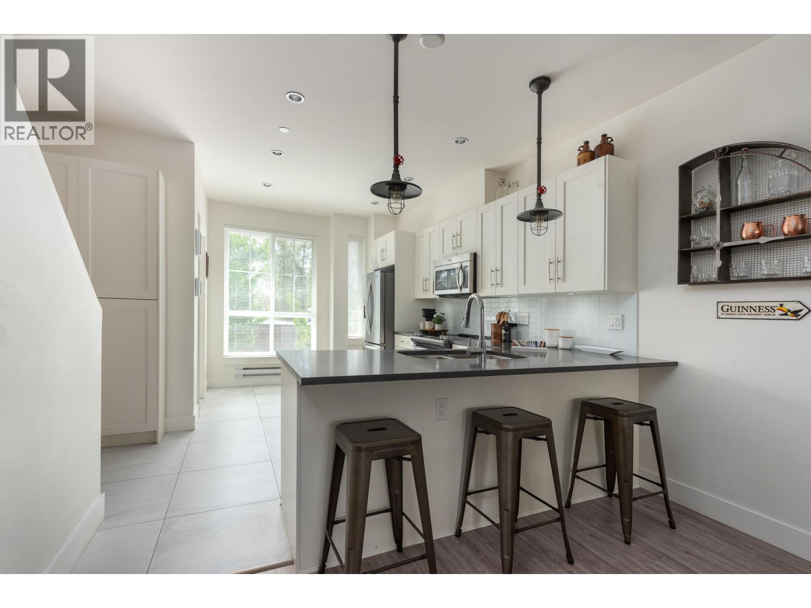 8 9989 240a Street, Maple Ridge, British Columbia  V2W 1Z9 - Photo 4 - R3046703